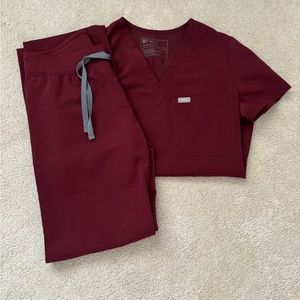 FIGS XS Burgundy Set